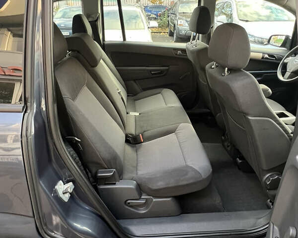 Синий Опель Зафира, объемом двигателя 1.8 л и пробегом 170 тыс. км за 6300 $, фото 24 на Automoto.ua