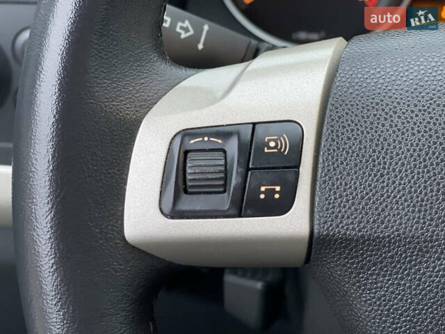 Синий Опель Зафира, объемом двигателя 1.6 л и пробегом 207 тыс. км за 6300 $, фото 28 на Automoto.ua