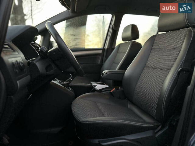 Синий Опель Зафира, объемом двигателя 1.8 л и пробегом 217 тыс. км за 7000 $, фото 23 на Automoto.ua