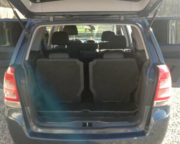 Синий Опель Зафира, объемом двигателя 1.69 л и пробегом 266 тыс. км за 6500 $, фото 6 на Automoto.ua