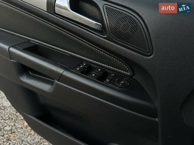 Синий Опель Зафира, объемом двигателя 1.8 л и пробегом 217 тыс. км за 7000 $, фото 19 на Automoto.ua