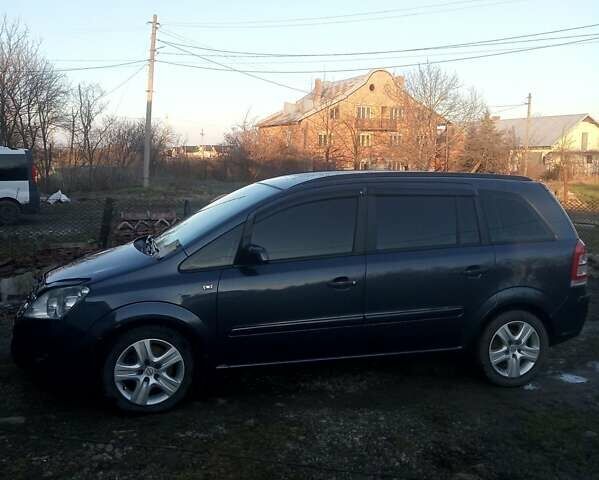 Синий Опель Зафира, объемом двигателя 1.7 л и пробегом 297 тыс. км за 6000 $, фото 13 на Automoto.ua