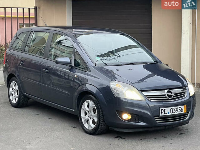 Синий Опель Зафира, объемом двигателя 1.6 л и пробегом 285 тыс. км за 6700 $, фото 4 на Automoto.ua