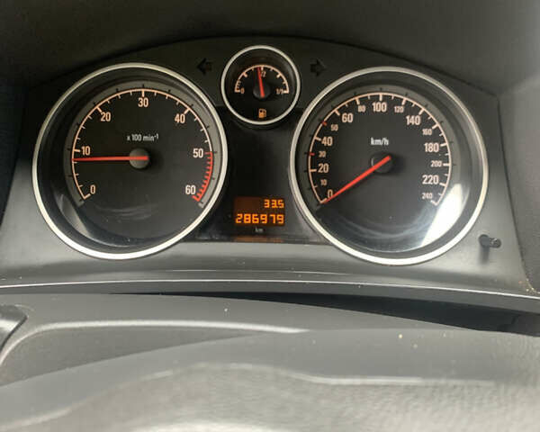 Синий Опель Зафира, объемом двигателя 1.69 л и пробегом 290 тыс. км за 5700 $, фото 25 на Automoto.ua