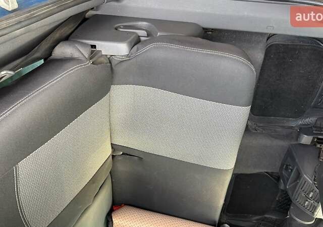 Синій Опель Зафіра, об'ємом двигуна 1.6 л та пробігом 330 тис. км за 5000 $, фото 10 на Automoto.ua