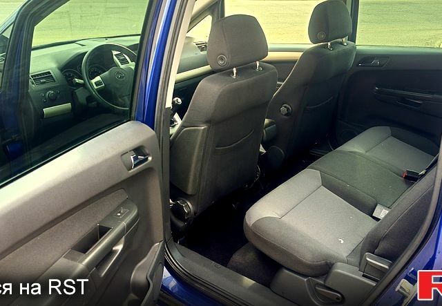 Синий Опель Зафира, объемом двигателя 1.8 л и пробегом 216 тыс. км за 6600 $, фото 11 на Automoto.ua