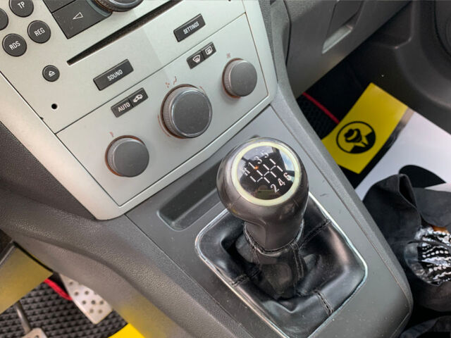 Синий Опель Зафира, объемом двигателя 1.7 л и пробегом 231 тыс. км за 6999 $, фото 11 на Automoto.ua