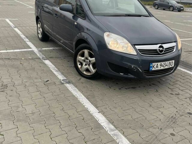 Синий Опель Зафира, объемом двигателя 0 л и пробегом 300 тыс. км за 5350 $, фото 2 на Automoto.ua