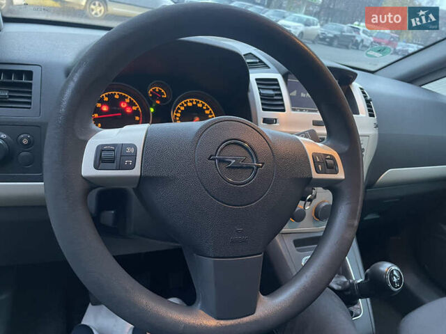Синий Опель Зафира, объемом двигателя 1.6 л и пробегом 285 тыс. км за 6700 $, фото 34 на Automoto.ua