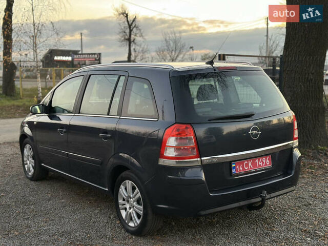 Синий Опель Зафира, объемом двигателя 1.8 л и пробегом 217 тыс. км за 7000 $, фото 11 на Automoto.ua