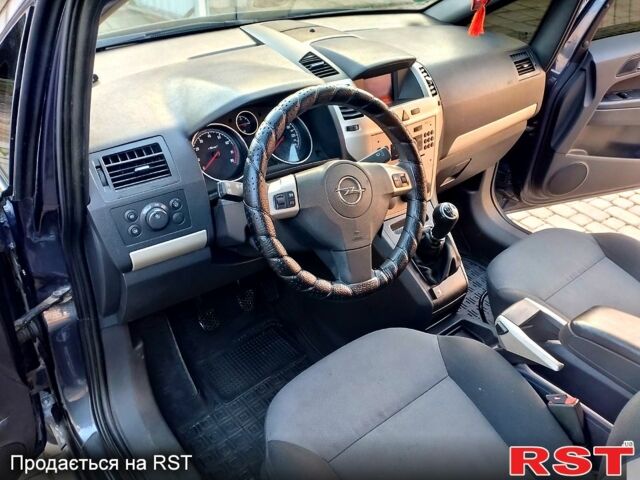 Синий Опель Зафира, объемом двигателя 1.8 л и пробегом 219 тыс. км за 5350 $, фото 12 на Automoto.ua