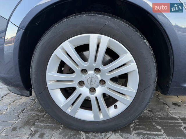 Синий Опель Зафира, объемом двигателя 1.8 л и пробегом 206 тыс. км за 6050 $, фото 14 на Automoto.ua