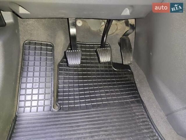 Синий Опель Зафира, объемом двигателя 1.8 л и пробегом 184 тыс. км за 6600 $, фото 25 на Automoto.ua