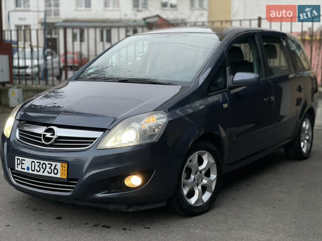 Синий Опель Зафира, объемом двигателя 1.6 л и пробегом 285 тыс. км за 6700 $, фото 1 на Automoto.ua