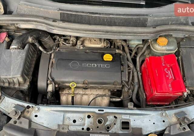 Синій Опель Зафіра, об'ємом двигуна 1.6 л та пробігом 330 тис. км за 5000 $, фото 15 на Automoto.ua