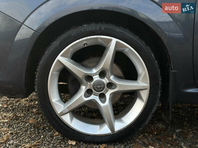 Синий Опель Зафира, объемом двигателя 1.8 л и пробегом 201 тыс. км за 6800 $, фото 51 на Automoto.ua