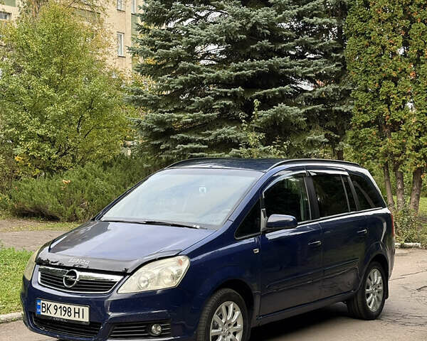 Синий Опель Зафира, объемом двигателя 1.91 л и пробегом 330 тыс. км за 5000 $, фото 5 на Automoto.ua