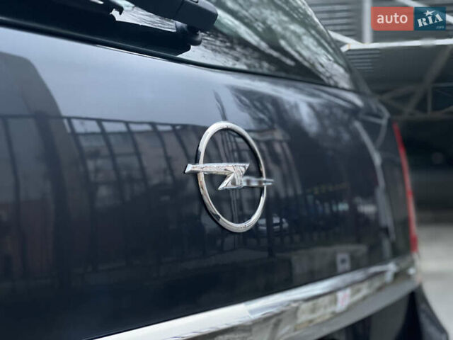 Синий Опель Зафира, объемом двигателя 1.6 л и пробегом 285 тыс. км за 6700 $, фото 23 на Automoto.ua