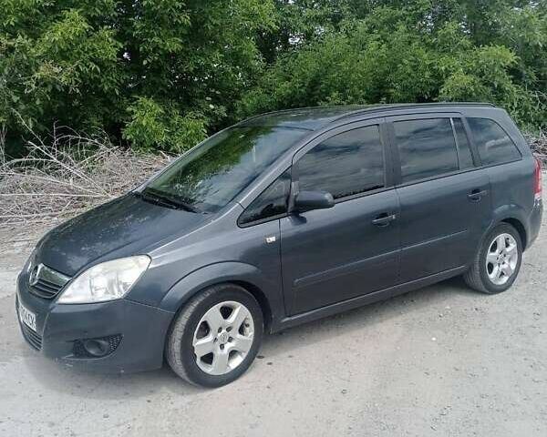 Синий Опель Зафира, объемом двигателя 1.7 л и пробегом 290 тыс. км за 6000 $, фото 20 на Automoto.ua