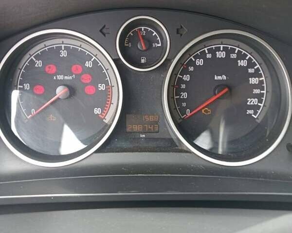 Синий Опель Зафира, объемом двигателя 1.7 л и пробегом 290 тыс. км за 6000 $, фото 11 на Automoto.ua