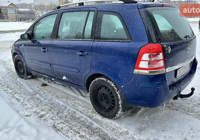 Синий Опель Зафира, объемом двигателя 1.69 л и пробегом 301 тыс. км за 3700 $, фото 12 на Automoto.ua