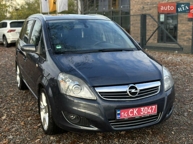 Синий Опель Зафира, объемом двигателя 1.8 л и пробегом 201 тыс. км за 6800 $, фото 1 на Automoto.ua
