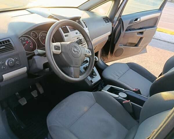 Синий Опель Зафира, объемом двигателя 1.6 л и пробегом 234 тыс. км за 5450 $, фото 9 на Automoto.ua