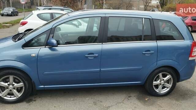 Синий Опель Зафира, объемом двигателя 1.8 л и пробегом 207 тыс. км за 6500 $, фото 6 на Automoto.ua