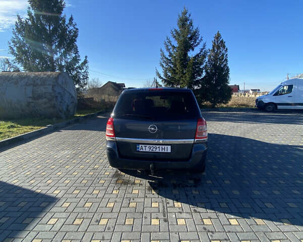 Синий Опель Зафира, объемом двигателя 1.9 л и пробегом 270 тыс. км за 6200 $, фото 3 на Automoto.ua