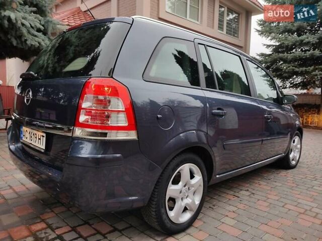 Синий Опель Зафира, объемом двигателя 1.8 л и пробегом 184 тыс. км за 6600 $, фото 2 на Automoto.ua