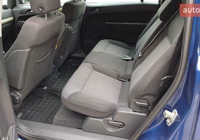 Опель Зафира 2008 в Житомире на Automoto.ua Синий Опель Зафира, объемом двигателя 1.9 л и пробегом 305 тыс. км за 6150 $, фото 13 на Automoto.ua