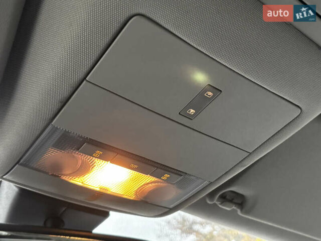 Синий Опель Зафира, объемом двигателя 1.9 л и пробегом 258 тыс. км за 5800 $, фото 46 на Automoto.ua