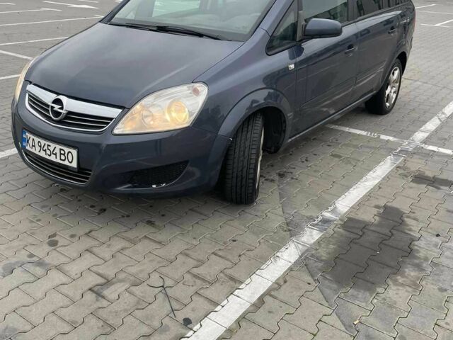 Синий Опель Зафира, объемом двигателя 0 л и пробегом 300 тыс. км за 5350 $, фото 3 на Automoto.ua