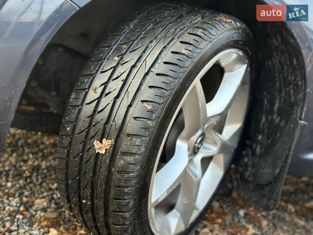 Синий Опель Зафира, объемом двигателя 1.8 л и пробегом 201 тыс. км за 6800 $, фото 52 на Automoto.ua