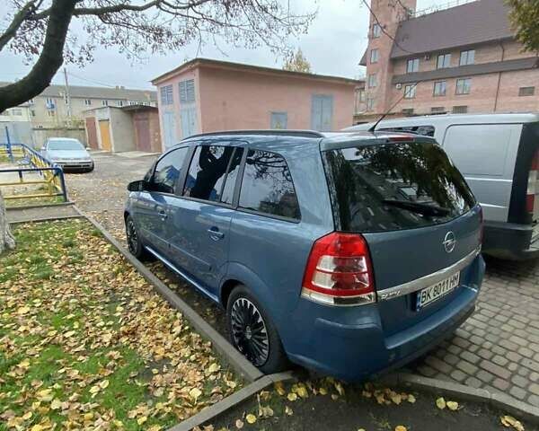 Синий Опель Зафира, объемом двигателя 1.7 л и пробегом 235 тыс. км за 6700 $, фото 15 на Automoto.ua