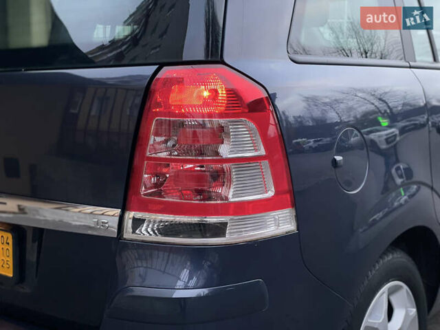 Синий Опель Зафира, объемом двигателя 1.6 л и пробегом 285 тыс. км за 6700 $, фото 21 на Automoto.ua