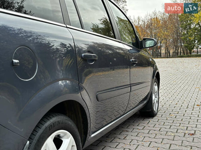 Синий Опель Зафира, объемом двигателя 1.9 л и пробегом 258 тыс. км за 5800 $, фото 11 на Automoto.ua