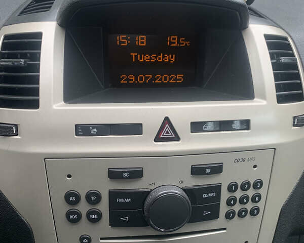 Синий Опель Зафира, объемом двигателя 1.69 л и пробегом 290 тыс. км за 5700 $, фото 17 на Automoto.ua