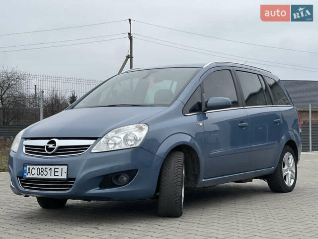 Синий Опель Зафира, объемом двигателя 1.6 л и пробегом 207 тыс. км за 6300 $, фото 12 на Automoto.ua