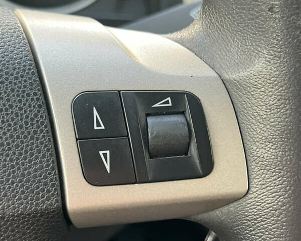 Синий Опель Зафира, объемом двигателя 1.8 л и пробегом 170 тыс. км за 6300 $, фото 35 на Automoto.ua