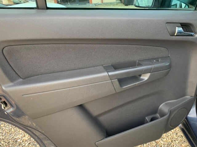 Синий Опель Зафира, объемом двигателя 1.7 л и пробегом 231 тыс. км за 6999 $, фото 12 на Automoto.ua