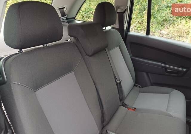 Опель Зафира 2008 в Житомире на Automoto.ua Синий Опель Зафира, объемом двигателя 1.9 л и пробегом 305 тыс. км за 6150 $, фото 21 на Automoto.ua