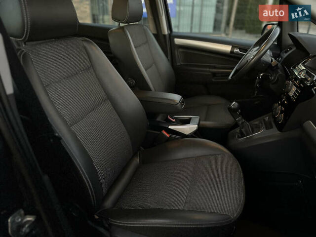 Синий Опель Зафира, объемом двигателя 1.8 л и пробегом 217 тыс. км за 7000 $, фото 40 на Automoto.ua