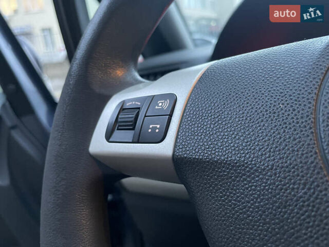 Синий Опель Зафира, объемом двигателя 1.6 л и пробегом 285 тыс. км за 6700 $, фото 39 на Automoto.ua