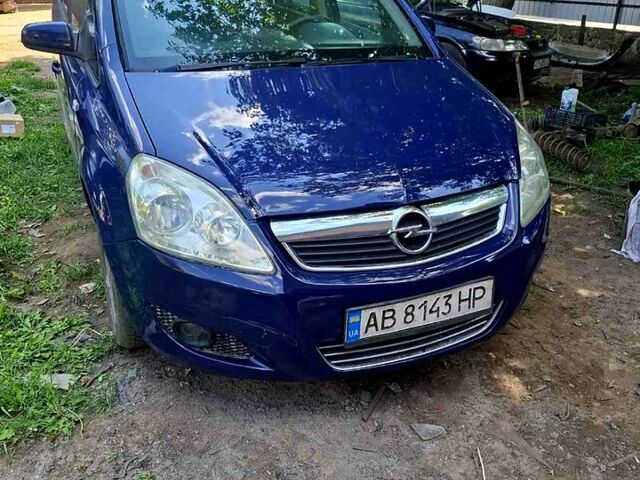 Синий Опель Зафира, объемом двигателя 1.6 л и пробегом 300 тыс. км за 4850 $, фото 7 на Automoto.ua