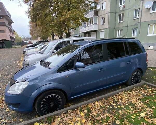 Синий Опель Зафира, объемом двигателя 1.7 л и пробегом 235 тыс. км за 6700 $, фото 12 на Automoto.ua
