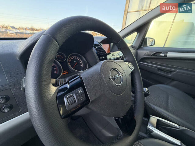 Синий Опель Зафира, объемом двигателя 1.8 л и пробегом 206 тыс. км за 6050 $, фото 25 на Automoto.ua