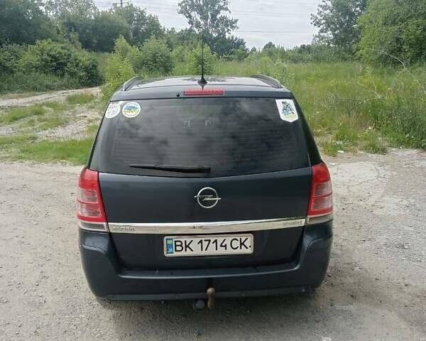 Синий Опель Зафира, объемом двигателя 1.7 л и пробегом 290 тыс. км за 6000 $, фото 17 на Automoto.ua