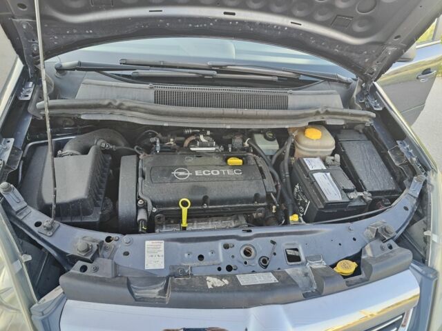 Синий Опель Зафира, объемом двигателя 1.8 л и пробегом 215 тыс. км за 5950 $, фото 7 на Automoto.ua