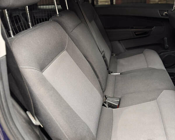 Синий Опель Зафира, объемом двигателя 1.6 л и пробегом 201 тыс. км за 5500 $, фото 9 на Automoto.ua